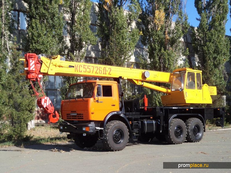 Автокран на базе шасси КамАЗ
грузоподъемностью 27 тонн