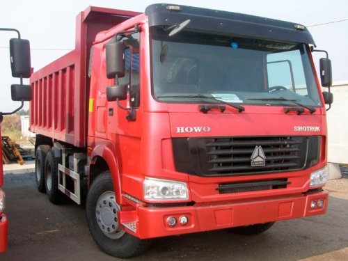 самосвал Howo