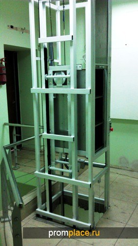 Сервисные лифты. Подъёмники-лифты в ресторан. Кухонные подъёмники-лифты для продуктов питания. Грузоподъёмность сервисных подъёмников-лифтов 50 кг, 100 кг, 150 кг, 200 кг.