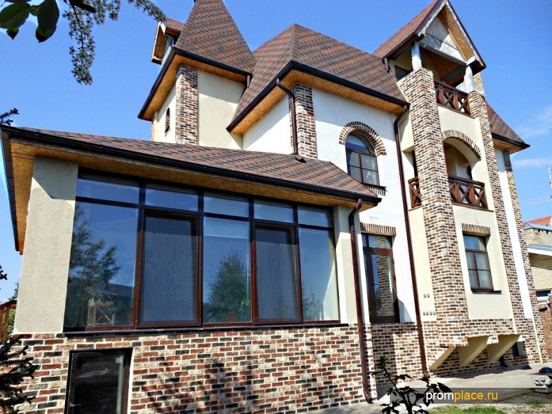 Нанесение декоративной штукатурки с эффектом \"гранул\"