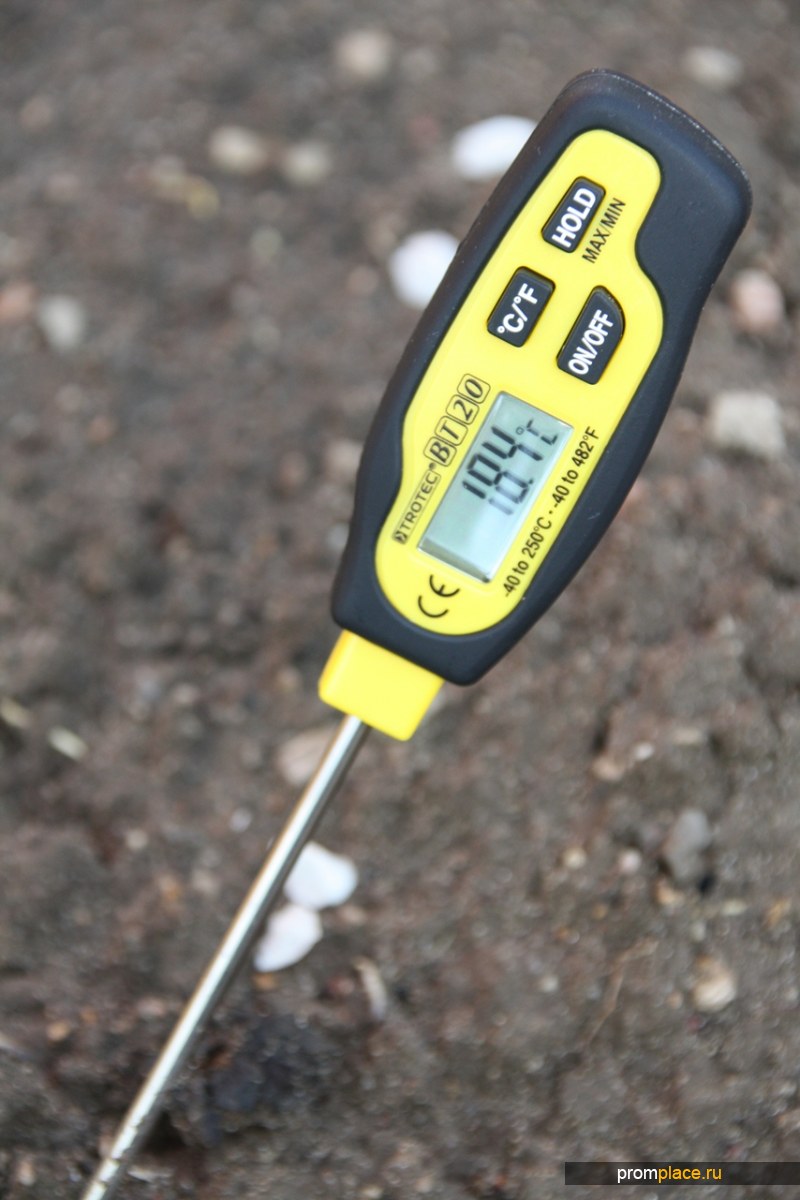Влагомер почвы, рН-метр почвы,
термометр почвы.