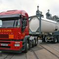 Перевозка автоцистернами и
танк-контейнерами наливных
жидких грузов