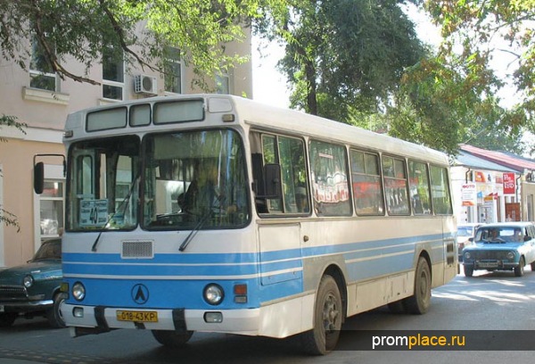 Городской автобус ЛАЗ 4202