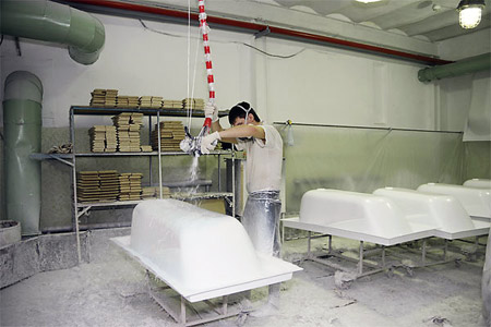 Производство пластиковых акриловых ванн