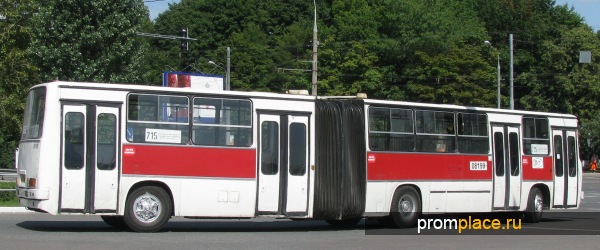 Сочлененный автобус Икарус