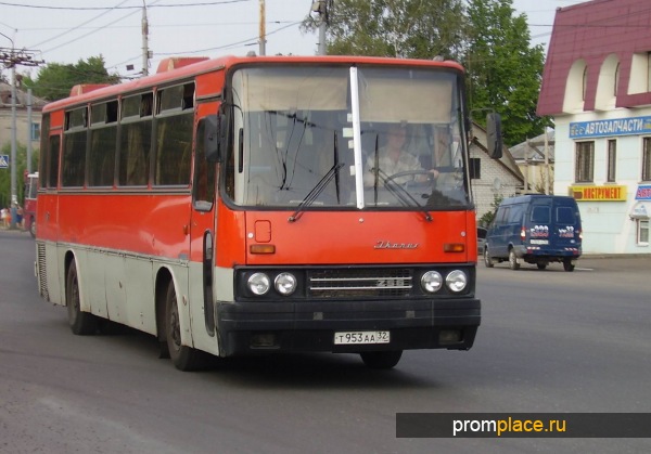 Туристический автобус Икарус 256