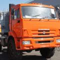 Мощный трехосный грузовик КамАЗ 65221